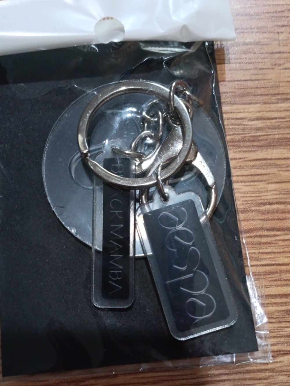KPop Keychain And Charm Bundle - Picture 3 of 5
